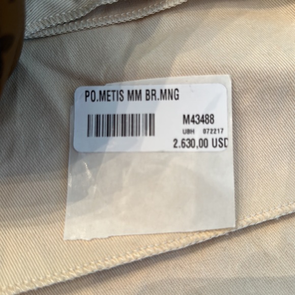 Limited Edition Highly Coveted Louis Vuitton Pochette Matis